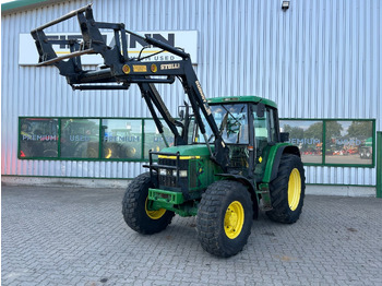 Traktors JOHN DEERE 6110