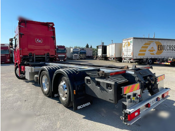 Konteineru vedējs/ Kravas automašīna ar noņemamā virsbūve SCANIA R450: foto 4