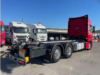Konteineru vedējs/ Kravas automašīna ar noņemamā virsbūve SCANIA R450: foto 2