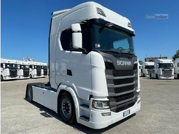 Vilcējs SCANIA S 500