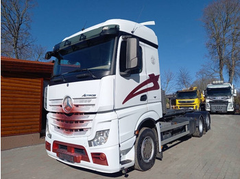 Pacēlājs ar āķi MERCEDES-BENZ Actros