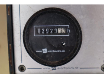 Šķērveida pacēlājs JLG SL320-30 Diesel, 4x4 Drive, 34m Working Height, 14: foto 5