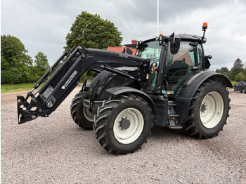 Traktors VALTRA N154