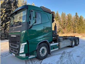Kravas auto ar manipulatoru VOLVO FH 460