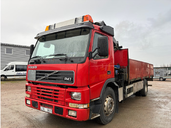 Kravas auto ar manipulatoru VOLVO FM7