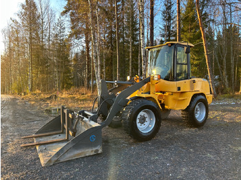 Riteņu iekrāvējs VOLVO L30G