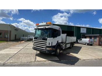 Scania P124-400 Scania met plateau en mogelijkheid voor kraan achter cabine līzingu Scania P124-400 Scania met plateau en mogelijkheid voor kraan achter cabine: foto 1