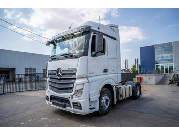 Vilcējs MERCEDES-BENZ Actros 1845