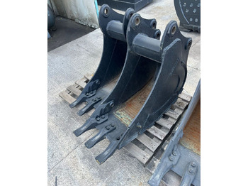 Ekskavatora kauss JCB