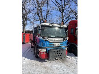 Kravas automašīna pašizgāzējs, Kravas auto ar manipulatoru pārvadāšana birstošo kravu Scania P270: foto 2