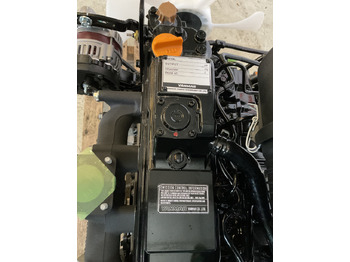 Yanmar 4TNV88 līzingu Yanmar 4TNV88: foto 3