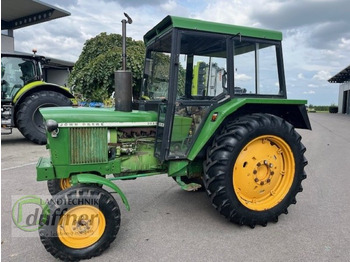 Traktors JOHN DEERE 2030