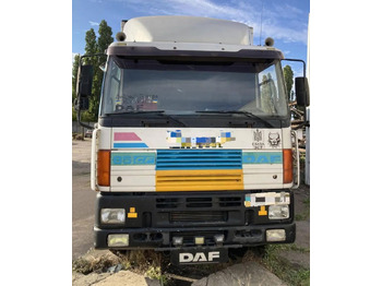 Konteineru vedējs/ Kravas automašīna ar noņemamā virsbūve DAF CF 85
