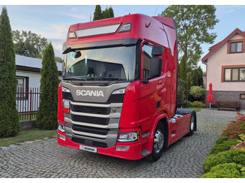 Vilcējs SCANIA S 450
