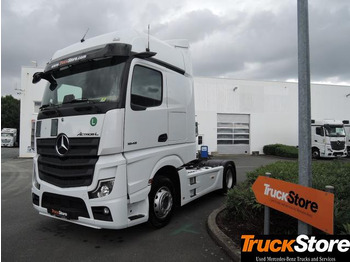 Vilcējs MERCEDES-BENZ Actros 1845