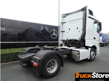 Vilcējs Mercedes-Benz Actros 1843 LS: foto 4