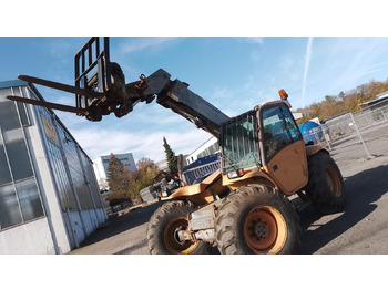 Teleskopiskais riteņu iekrāvējs NEW HOLLAND