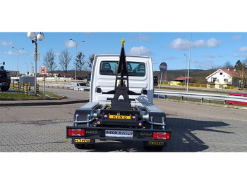 Pacēlājs ar āķi IVECO Daily 50c18