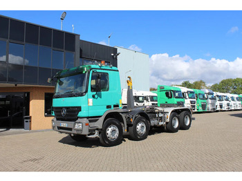 Pacēlājs ar āķi MERCEDES-BENZ Actros 3241