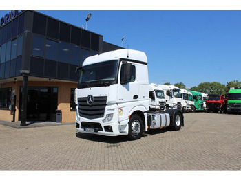 Vilcējs MERCEDES-BENZ Actros 1845
