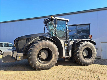 Traktors CLAAS Xerion 4000