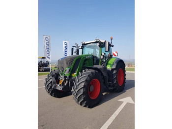 Traktors FENDT 828 Vario