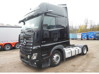 Vilcējs MERCEDES-BENZ Actros 1848