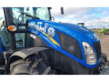 Traktors NEW HOLLAND TD5