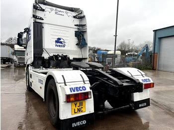 Vilcējs Iveco Stralis 450 4x2: foto 3