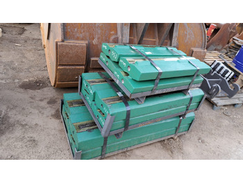 Jaunā Rezerves daļa - Drupinātājs Blow bars for McCloskey I34, I44, I54 crusher: foto 2