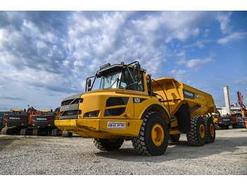 Artikulētias pašizgāzējs VOLVO A25F