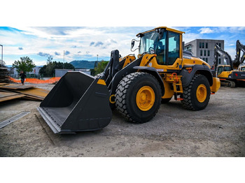 Riteņu iekrāvējs VOLVO L110H