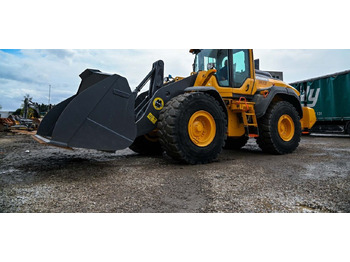 Riteņu iekrāvējs VOLVO L120H