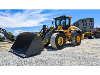 Riteņu iekrāvējs VOLVO L120H