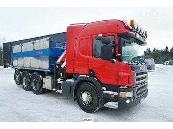 Kravas automašīna pašizgāzējs, Kravas auto ar manipulatoru SCANIA P400: foto 1