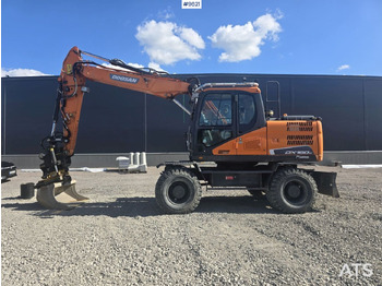 Riteņu ekskavators DOOSAN DX160W