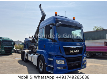 Pacēlājs ar āķi MAN TGS 26.480