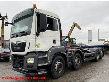 Pacēlājs ar āķi MAN TGS 35.460