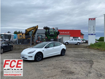 Vieglā automašīna TESLA