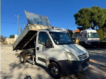 Komercauto pašizgāzējs IVECO Daily 35C15