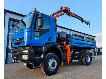 Kravas automašīna pašizgāzējs IVECO Trakker
