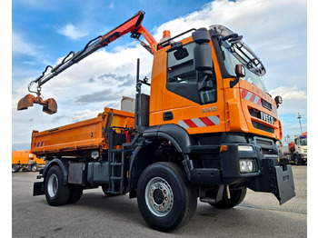 Kravas automašīna pašizgāzējs, Kravas auto ar manipulatoru Iveco Trakker 190T33 4x4 Euro5 Kran Palfinger Funk: foto 3