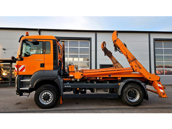Kravas automašīna pašizgāzējs MAN TGS 18.360 4x4 BL Euro5 Palfinger Winterdienst: foto 2