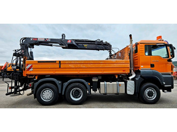 Kravas automašīna pašizgāzējs, Kravas auto ar manipulatoru MAN TGS 28.360 6x4-4 HIAB 144E-4 Kran Euro5: foto 2
