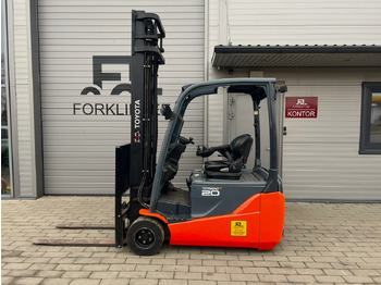 Elektroiekrāvējs Toyota 8FBE20T: foto 2