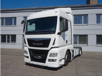 Vilcējs MAN TGX 18.440