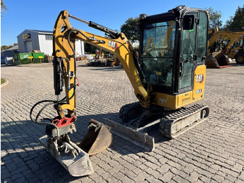 Kāpurķēžu ekskavators CATERPILLAR 301.8