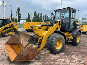 Riteņu iekrāvējs CATERPILLAR 908M