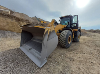 Riteņu iekrāvējs CATERPILLAR 966M