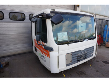 Kabīne un interjers - Kravas automašīna MAN F99L10 TGM 6 CYL 81.60000-7786: foto 2 Kabīne un interjers - Kravas automašīna MAN F99L10 TGM 6 CYL 81.60000-7786: foto 2